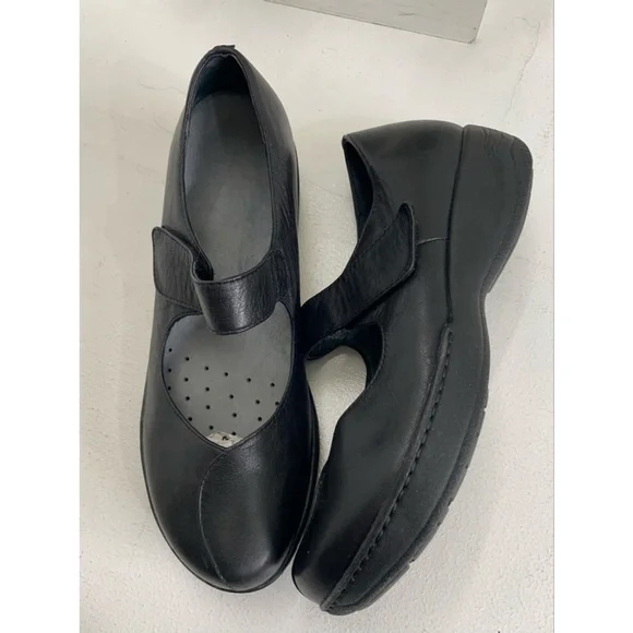 Women's Dansko Black Mary Jane Flats Size 10.5 - Picture 3 of 4
